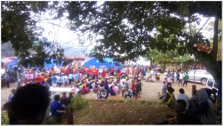 Walaupun di tengah bencana, anak-anak ini memuji & memuliakan Tuhan